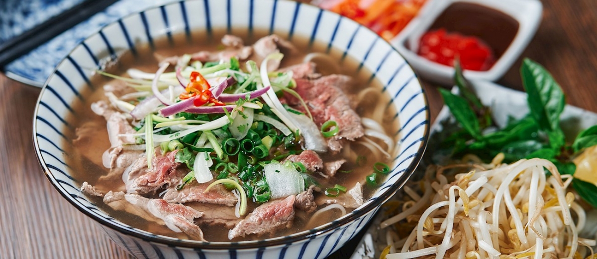 TasteAtlas picks out seven Vietnamese dishes among Top 100 Asian foods